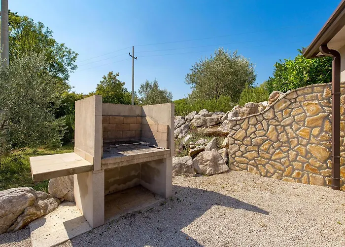 Casa Aurelia A Pet-friendly Retreat With Wallbox